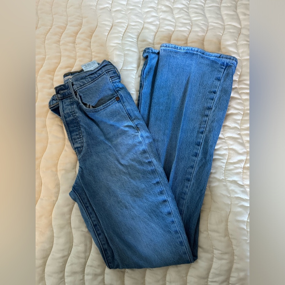 Levi’s Ribcage boot cut jeans